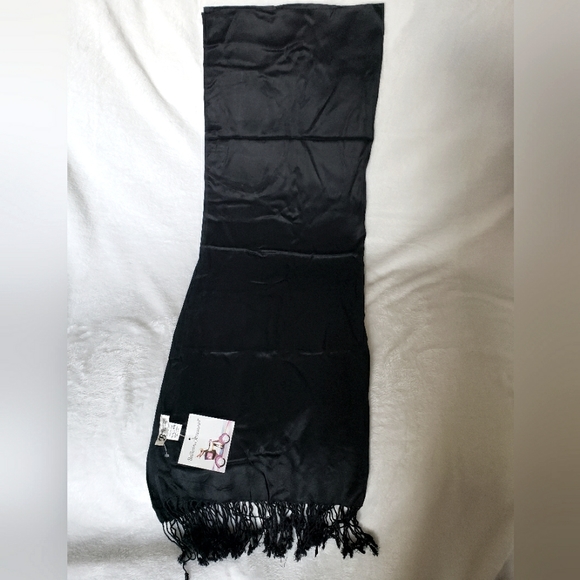 Accessories - BLACK SCARF‎ WITH FRINGE